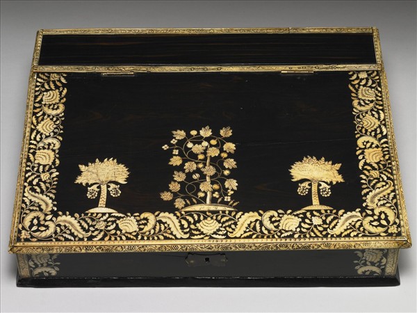 黑檀嵌牙骨文具盒