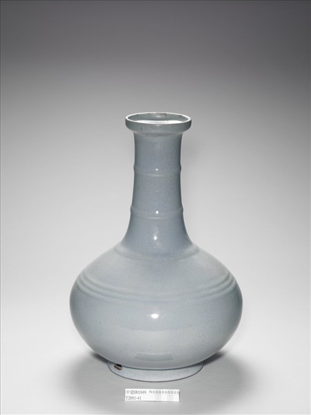 青瓷弦紋盤口壺