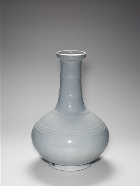 青瓷弦紋盤口壺