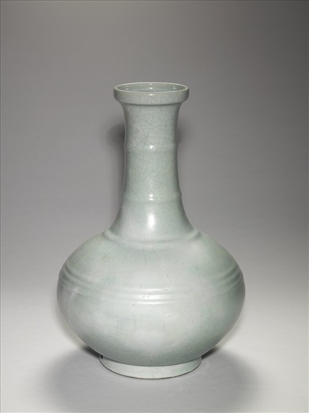 青瓷弦紋盤口壺