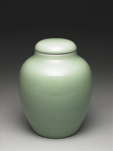 冬青釉蓋罐
