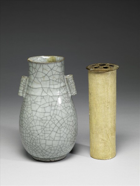 哥窯 青瓷貫耳瓶