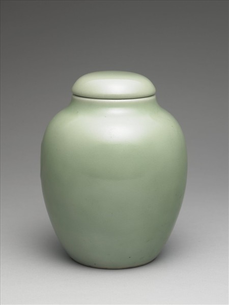 冬青釉蓋罐