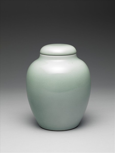 冬青釉蓋罐