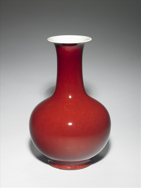 紅釉瓶