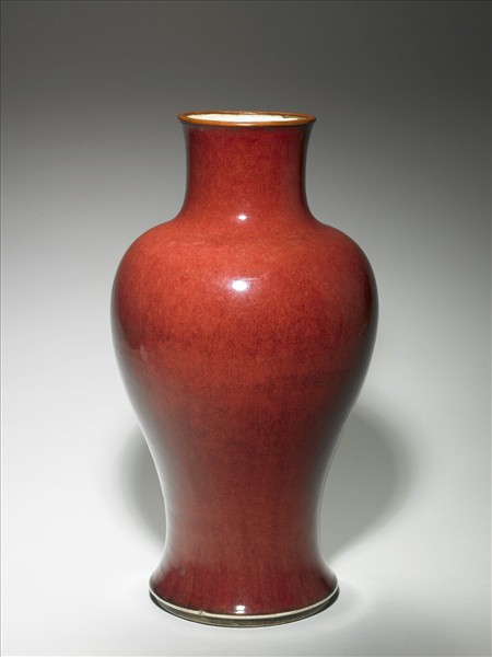 紅釉觀音瓶