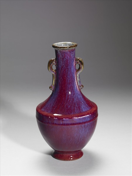 爐鈞釉雙耳瓶