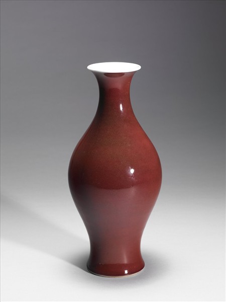 紅釉瓶