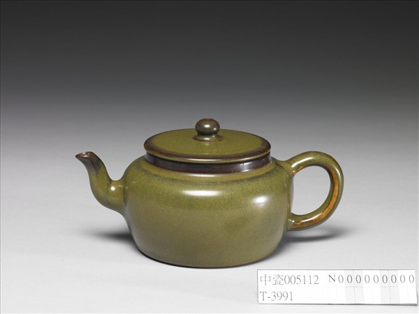茶葉末釉壺