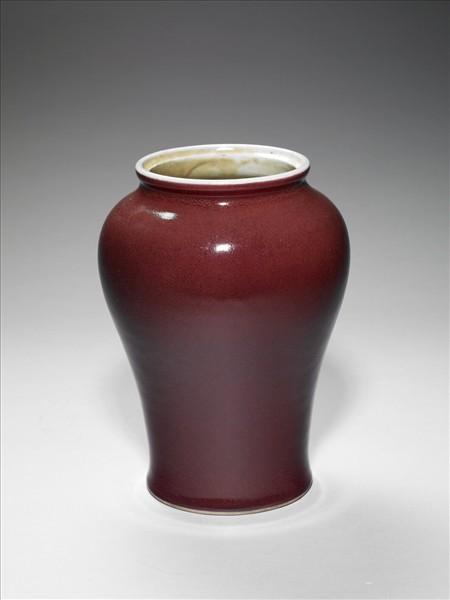 紅釉花瓶