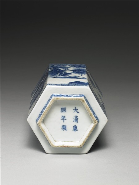 青花山水人物圖六方蓋罐