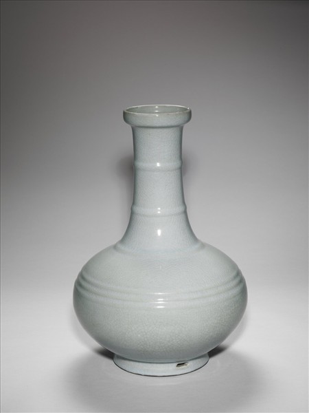 青瓷弦紋盤口壺