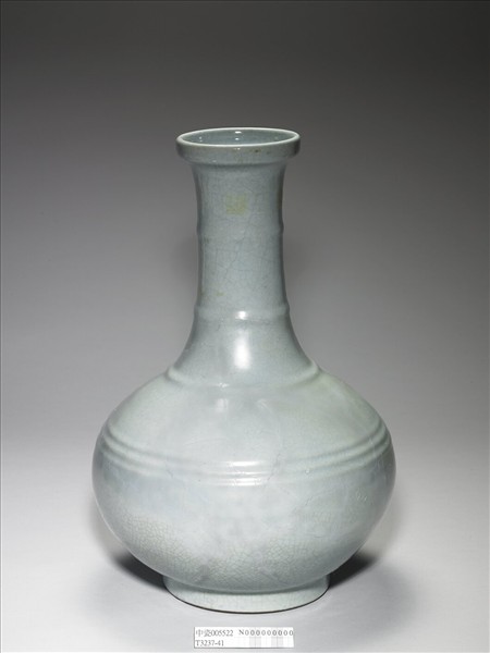 青瓷弦紋盤口壺