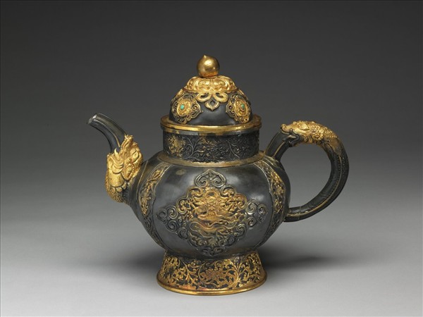 銀嵌綠松石鑲金龍紋壺