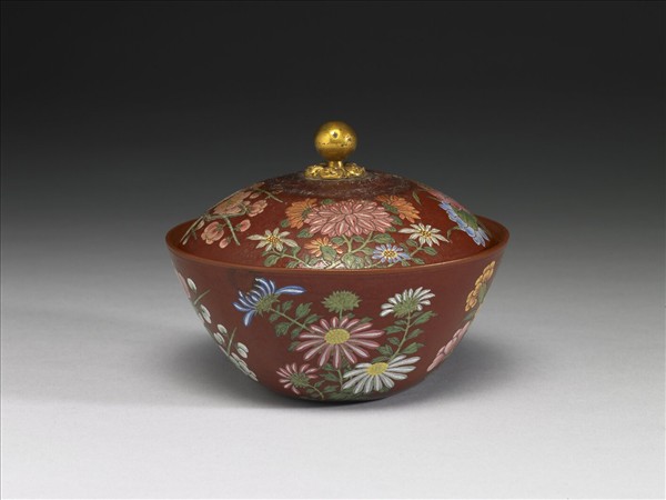 宜興胎畫琺瑯四季花卉蓋碗