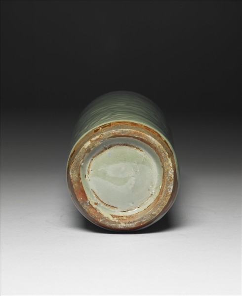 龍泉窯 青瓷劃花花卉紋直筒瓶