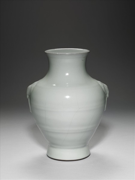 青瓷獸面銜環瓶