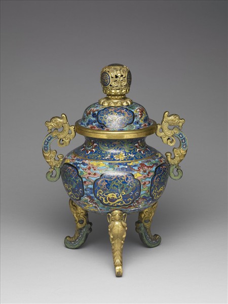 掐絲琺瑯三足鼎