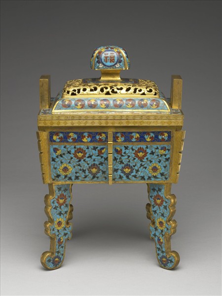 掐絲琺瑯四足鼎