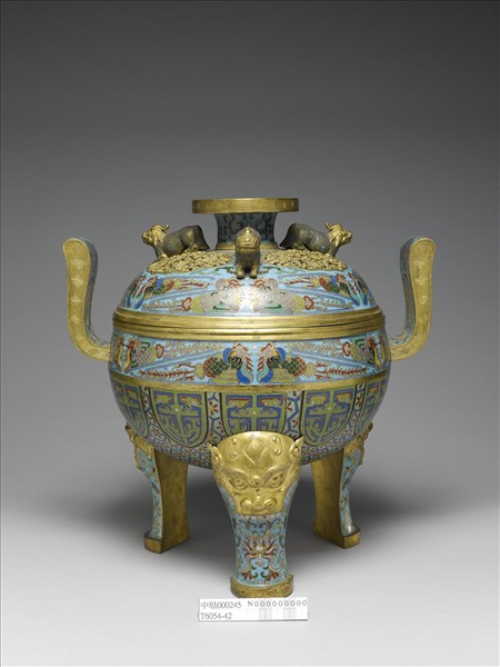 掐絲琺瑯三足鼎