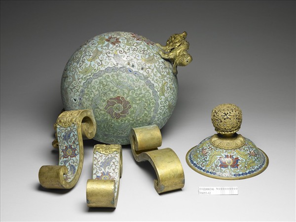 掐絲琺瑯鼎式爐