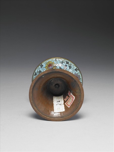 掐絲琺瑯燭台（五供）