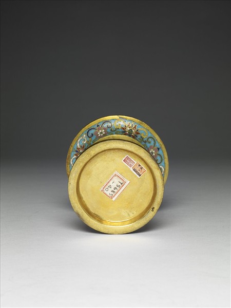 掐絲琺瑯燭台（五供）