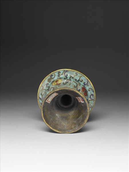 掐絲琺瑯燭台（五供）