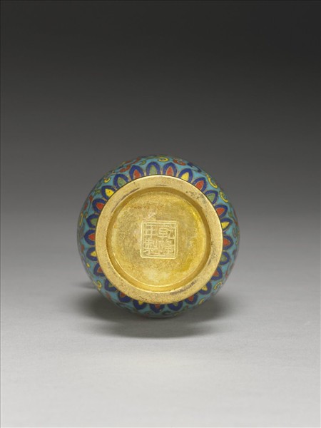 掐絲琺瑯瓶（五供）