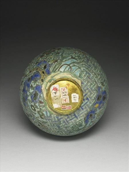 掐絲琺瑯直口瓶