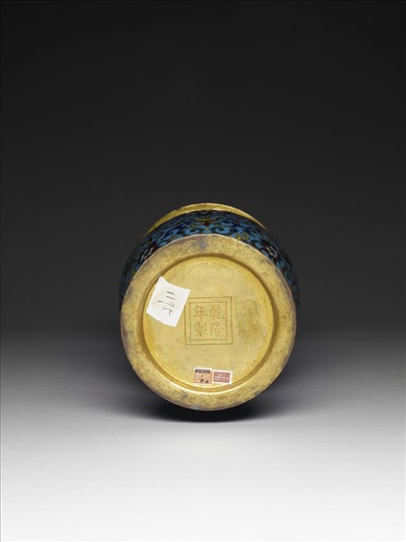 掐絲琺瑯瓶（五供）