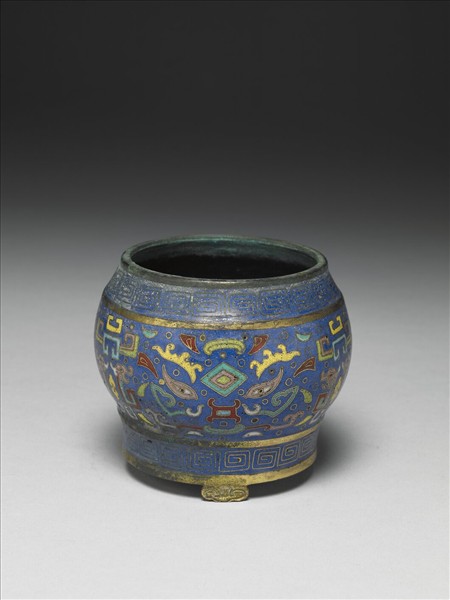 掐絲琺瑯夔龍獸面紋香爐