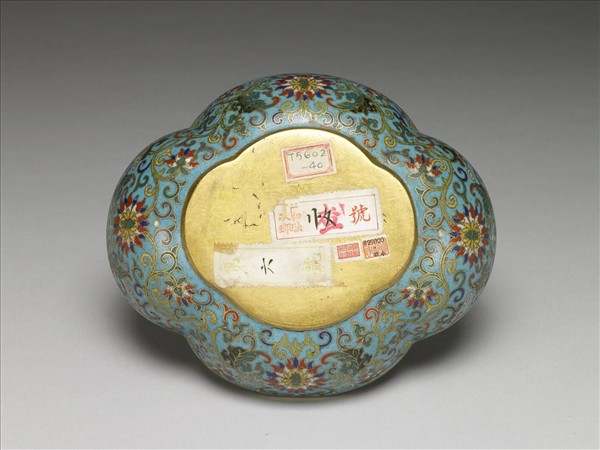 掐絲琺瑯海棠式洗