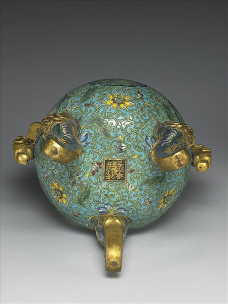 掐絲琺瑯鼎