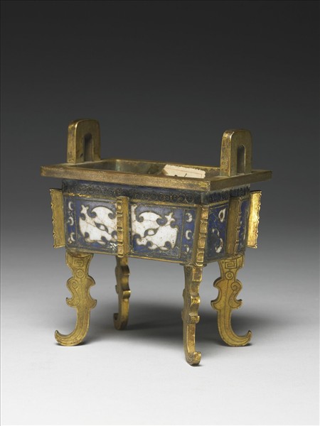 掐絲琺瑯四足爐