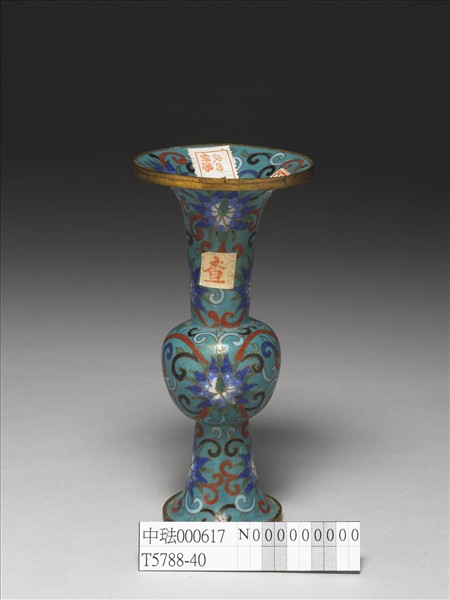 掐絲琺瑯瓶（五供）