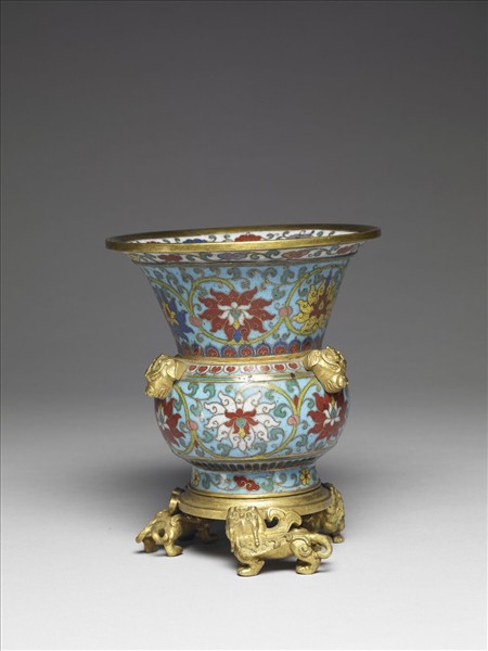 掐絲琺瑯番蓮紋渣斗