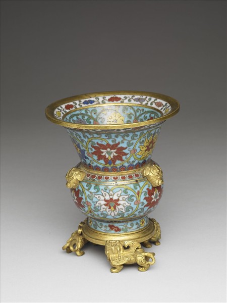 掐絲琺瑯番蓮紋渣斗