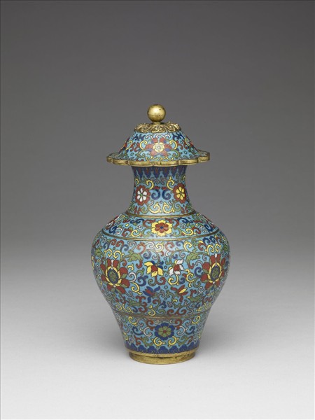 掐絲琺瑯番蓮紋蓋罐