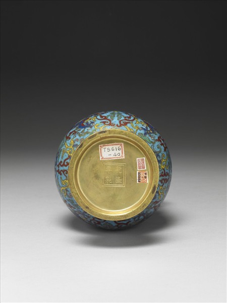 掐絲琺瑯雙龍拱壽瓶（五供）