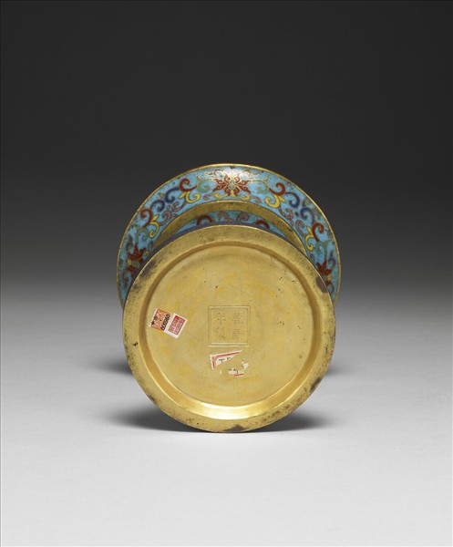 掐絲琺瑯龍鳳紋燭台（五供）