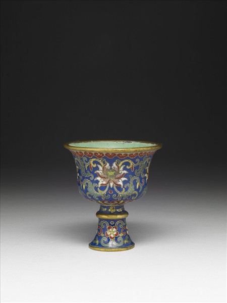 掐絲琺瑯番蓮紋燈盞
