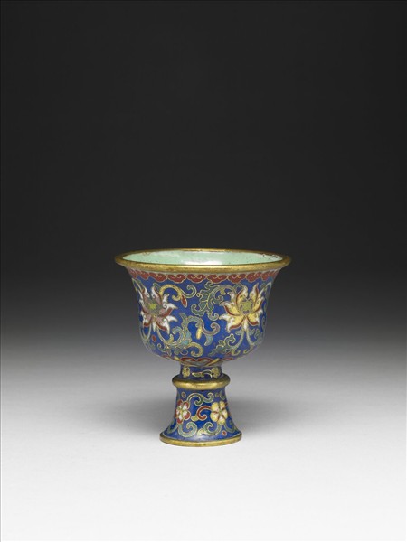 掐絲琺瑯番蓮紋燈盞