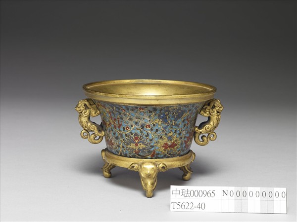 掐絲琺瑯番蓮爐