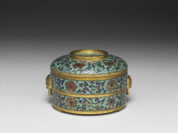 掐絲琺瑯番蓮紋盒