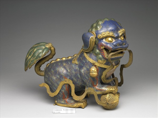 掐絲琺瑯獅子
