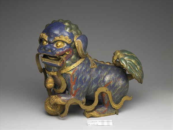 掐絲琺瑯獅子