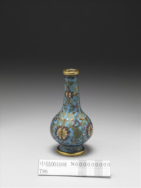 掐絲琺瑯番蓮紋瓶