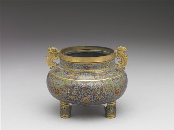 掐絲琺瑯番蓮紋爐