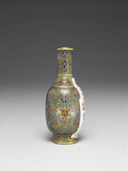 掐絲琺瑯番蓮紋瓶